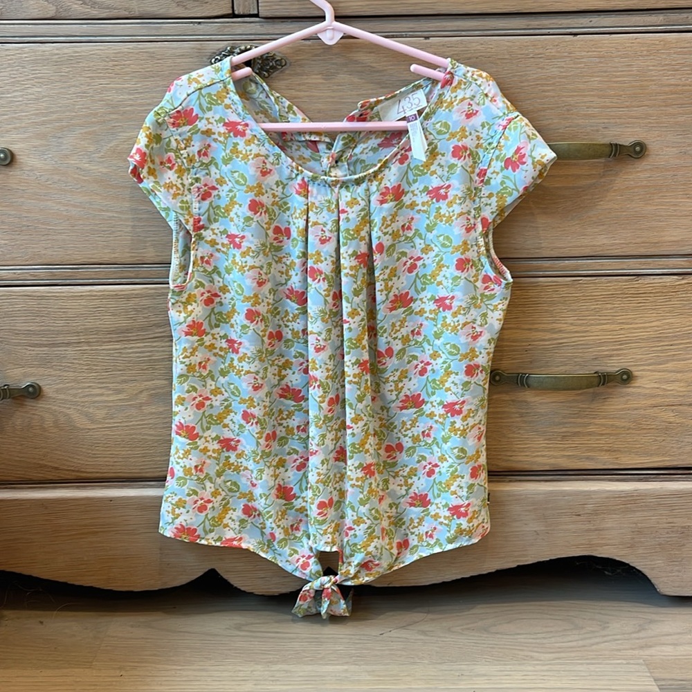 Matilda Jane 435 Good Luck Floral Top size 10 like new